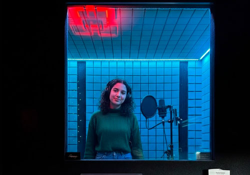 Запись песни в современной студии в Москве