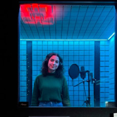 Запись песни в современной студии в Москве