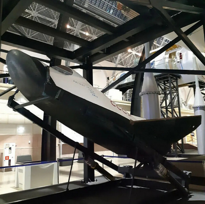 Павильон Космос на ВДНХ в Москве