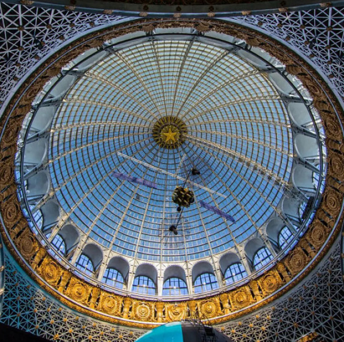 Павильон Космос на ВДНХ в Москве