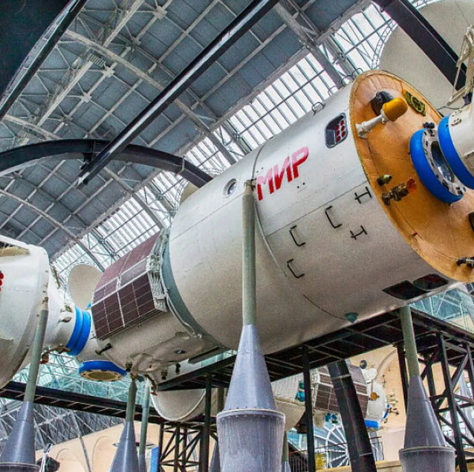 Павильон Космос на ВДНХ в Москве