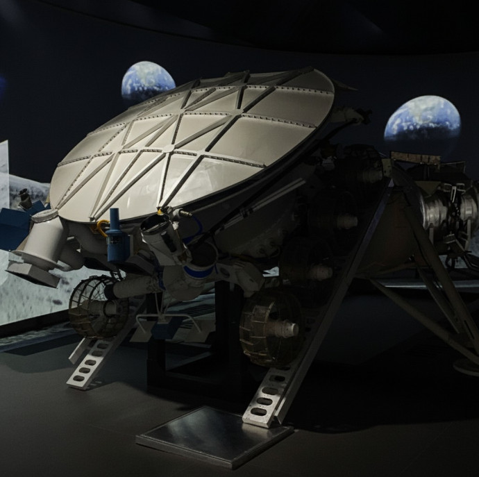 Павильон Космос на ВДНХ в Москве