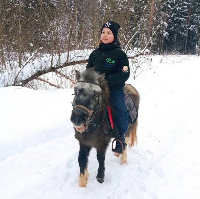 Пони клуб для детей в Москве