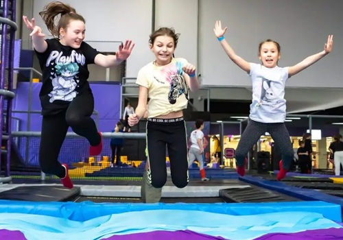 Прыжки на батуте в Москве