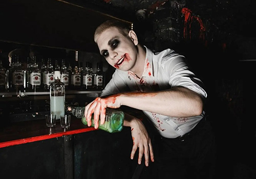 Алкогольный квест 18+ Бар вампиров в Москве