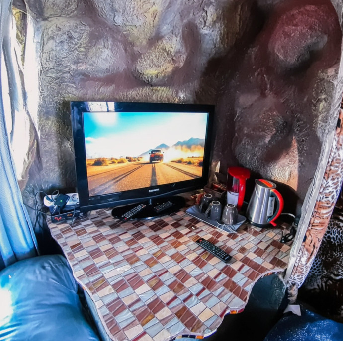 Романтическая ночь в пещере Гингемы в Москве