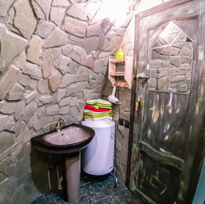 Романтическая ночь в пещере Гингемы в Москве