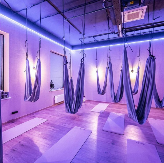 Новогодний безлимит йоги на любой месяц в Москве