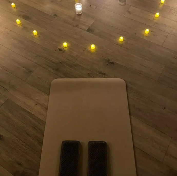 Новогодний безлимит йоги на любой месяц в Москве