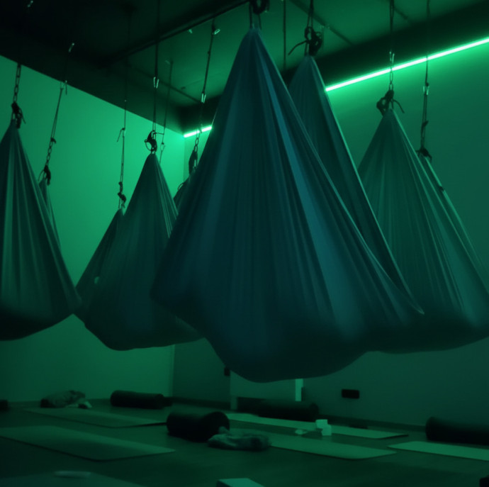 Новогодняя эйфория в гамаках в Москве