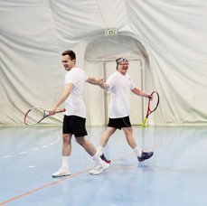 Игра в теннис в Москве