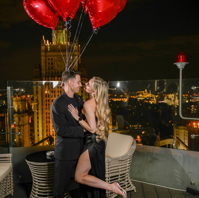 Романтическое свидание на крыше в Москве