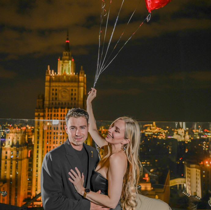 Романтическое свидание на крыше в Москве