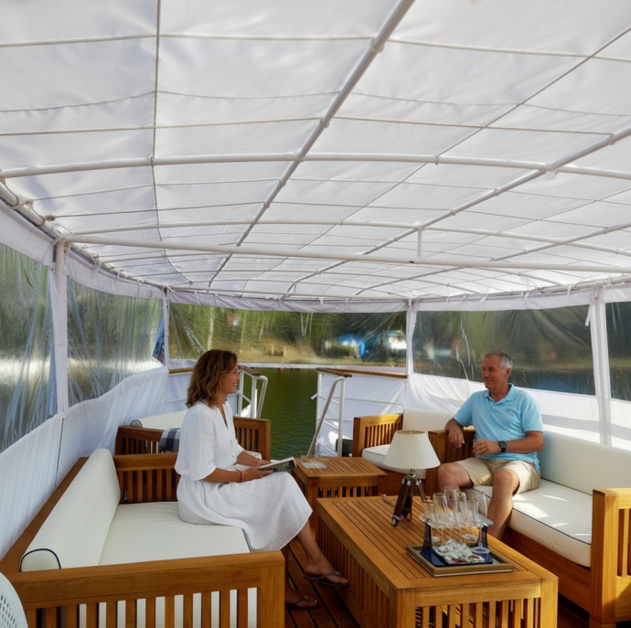 Прогулка на теплоходе Luxury в Москве