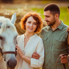 Романтическая прогулка на лошадях в Москве