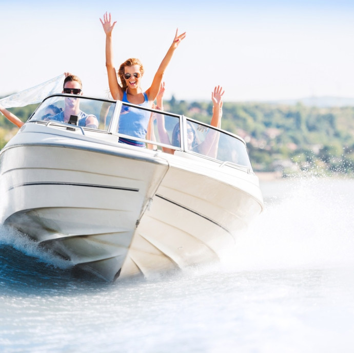 Прогулка на катере в район Москва Сити в Москве