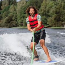 Кабельный вейкбординг в Москве