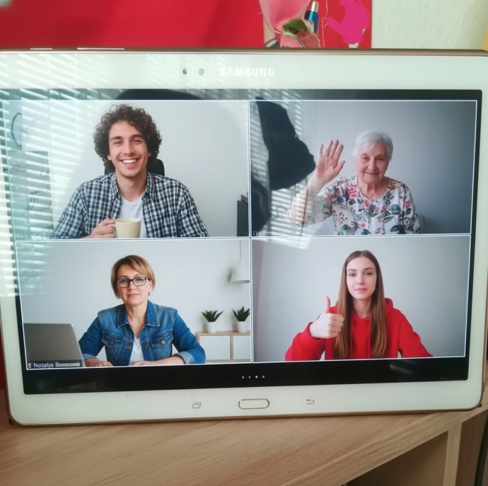 Домашняя онлайн-игра от ВАУ КВИЗ в Москве