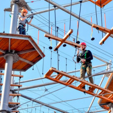 Веревочный парк на ВДНХ в Москве