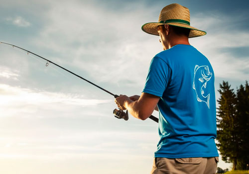 Рыбалка на озере в Москве