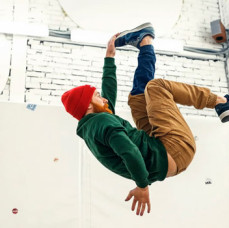 Прыжки на батуте в Москве