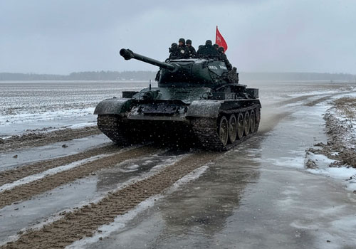 Катание на танке Т-34 Мать Родина в Москве