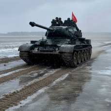 Катание на танке Т-34 Мать Родина в Москве