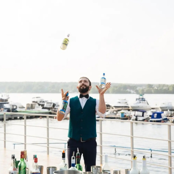 Бармен-шоу в Москве