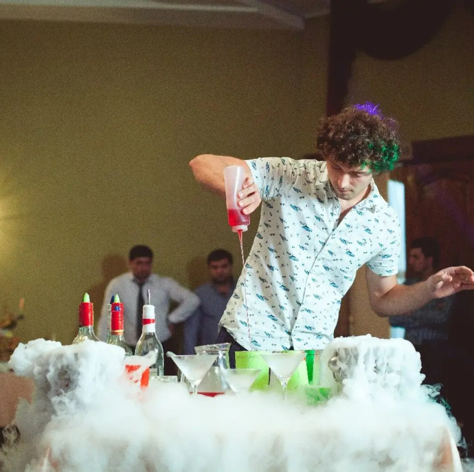 Бармен-шоу в Москве