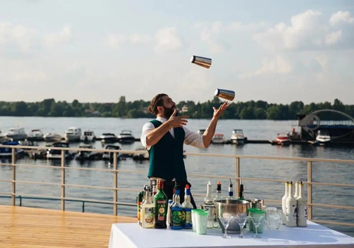 Бармен-шоу в Москве