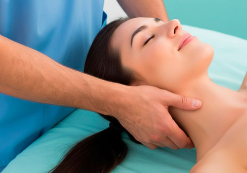 Массаж шейно-воротниковой зоны в Москве