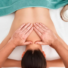 Массаж спины в Москве