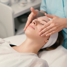 Комбинированная чистка лица в Москве