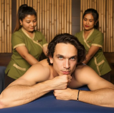 Тайский королевский массаж в 4 руки в Москве