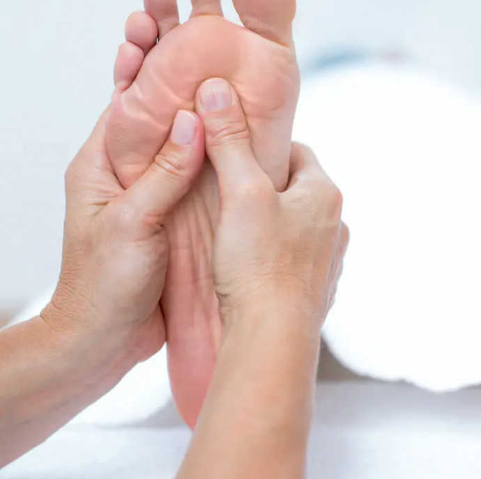 Массаж стоп Падаабхьянга в Москве