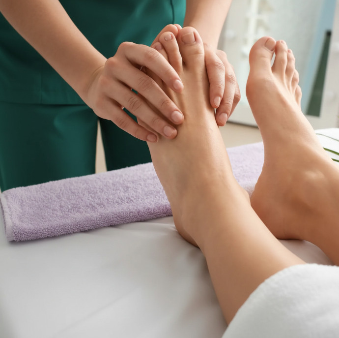 Массаж стоп Падаабхьянга в Москве