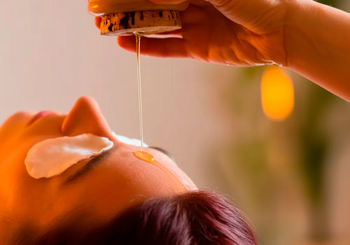 Массаж Мукхабхьянга в Москве