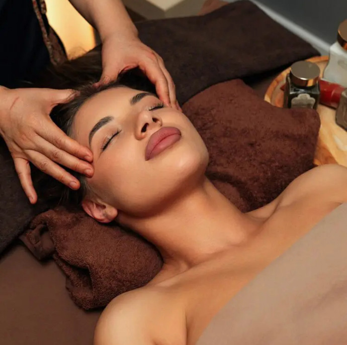 Массаж головы и лица в Москве