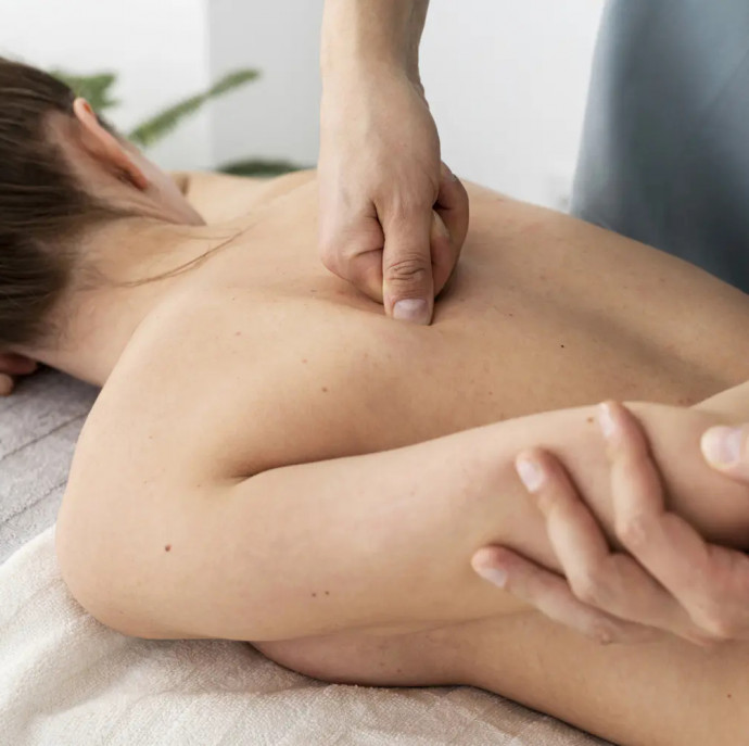 Общий массаж всего тела в Москве