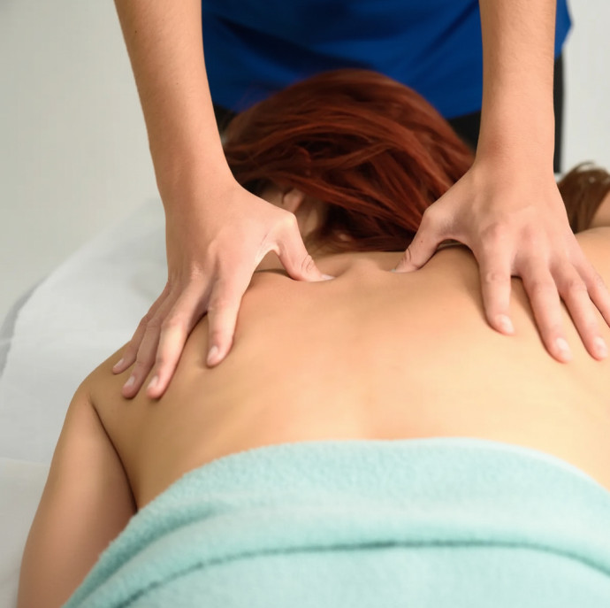 Массаж шейно воротниковой зоны в Москве