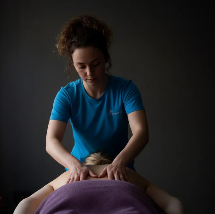 Массаж Deep от премиальной студии массажа в Москве