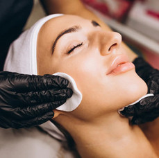 Комбинированная чистка лица в Москве