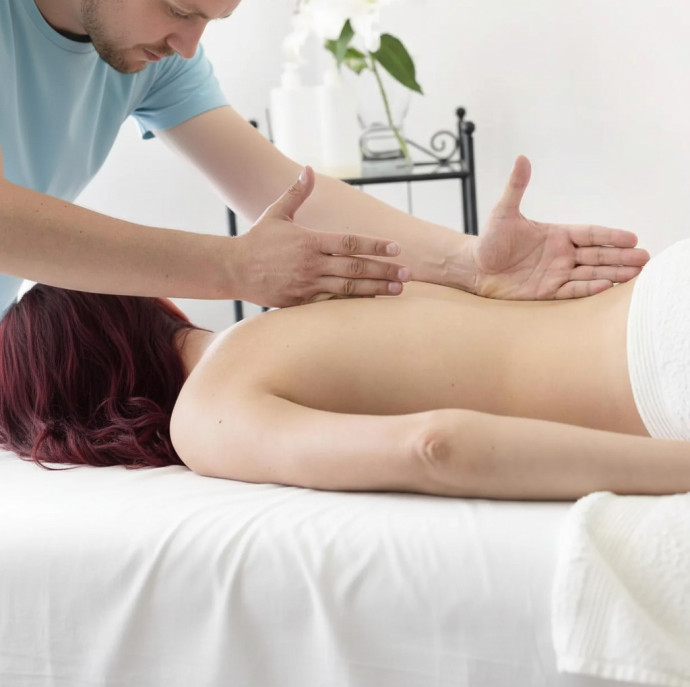 Массаж спины в Москве