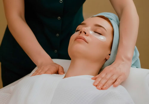 Лечебный массаж спины и шеи в Москве