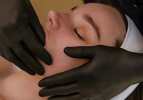 Скульптурно буккальный массаж лица в Москве