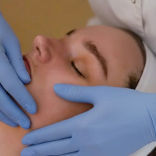 Скульптурно буккальный массаж лица в Москве