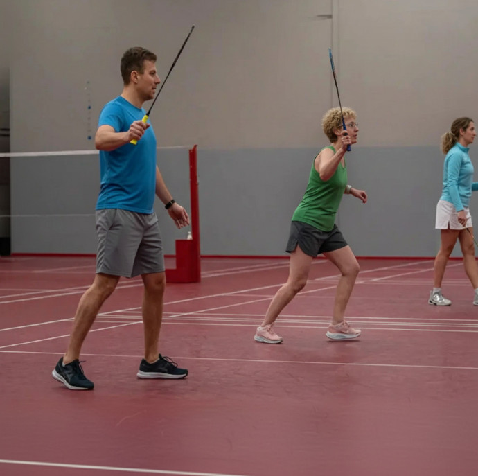 Игра в бадминтон в Москве