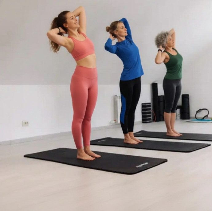 Пилатес в составе группы в Москве