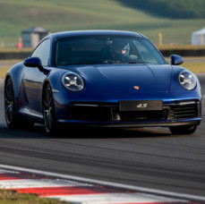 Заезд на Porsche 911 Carrera 4s в Москве