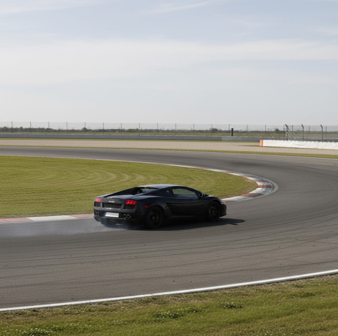 Заезд на Lamborghini Gallardo в Москве